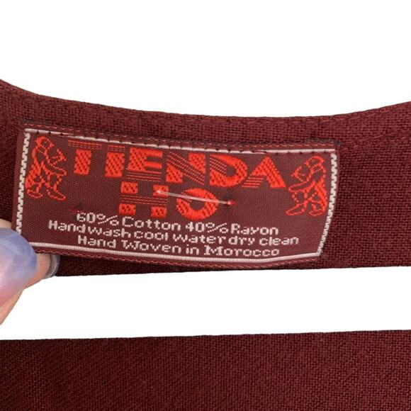 Tienda Ho Merlot Handwoven Asymmetric Sleeveless Open Vest Tunic O/S - Picture 4 of 4